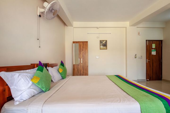Room 14 of 34
