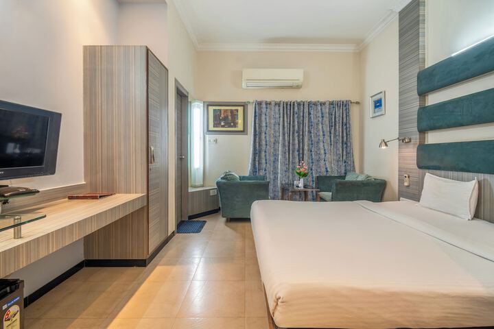 Room 18 of 167