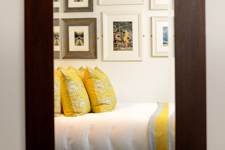 Room 18 of 74