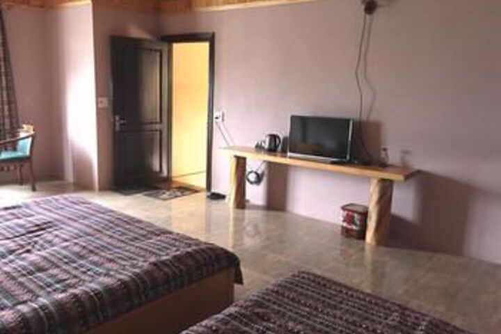 Room 11 of 29