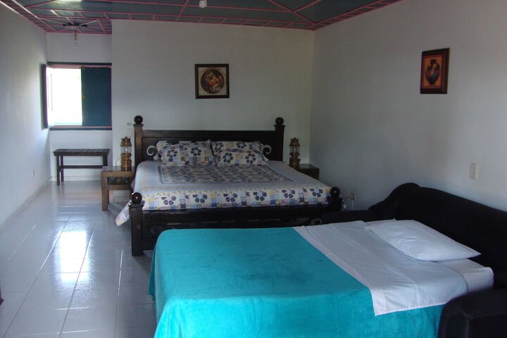 Room 27 of 32