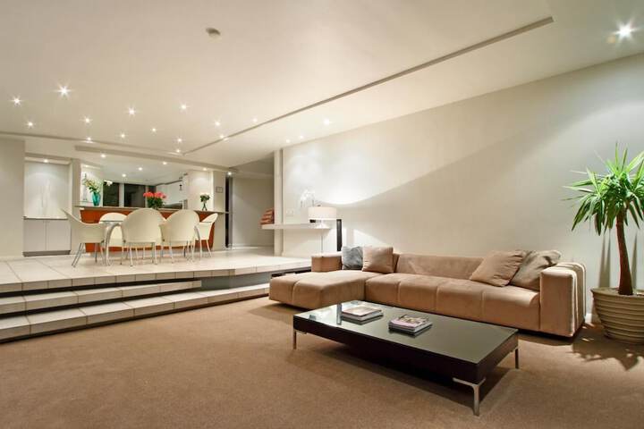 Room 15 of 40