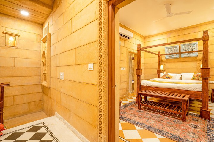 Room 19 of 47