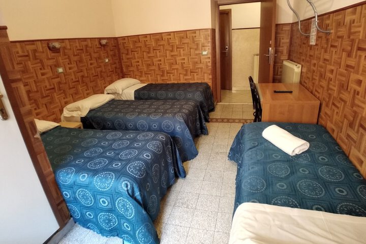 Room 69 of 79