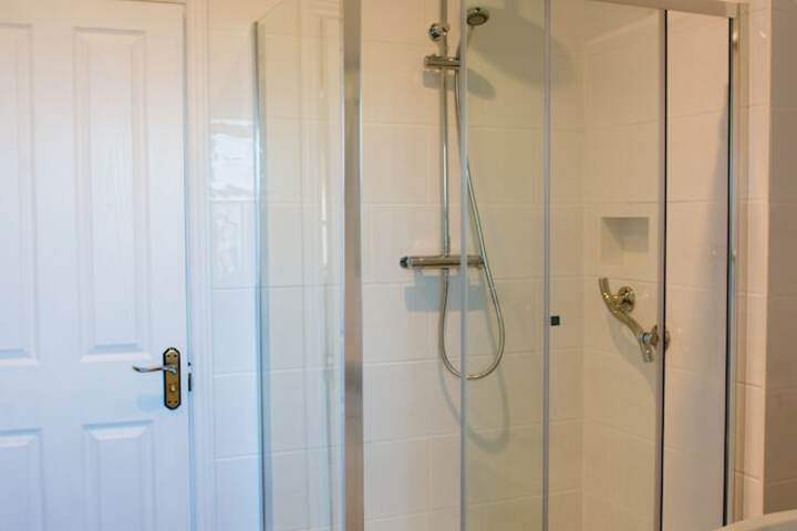 Room 35 of 73