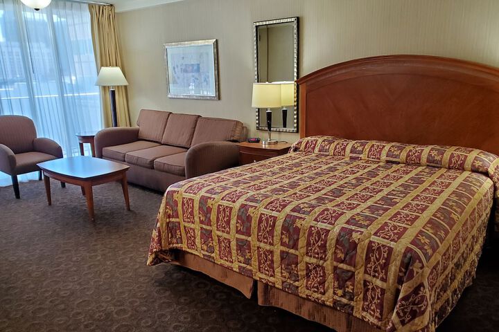 Room 16 of 46