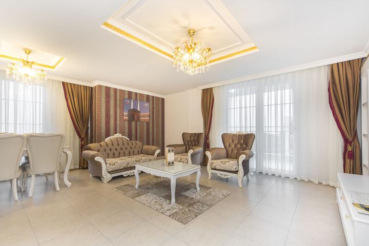 Room 16 of 141