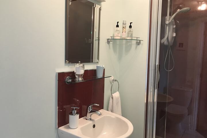 Room 14 of 22