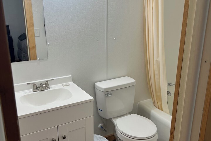 Room 8 of 13