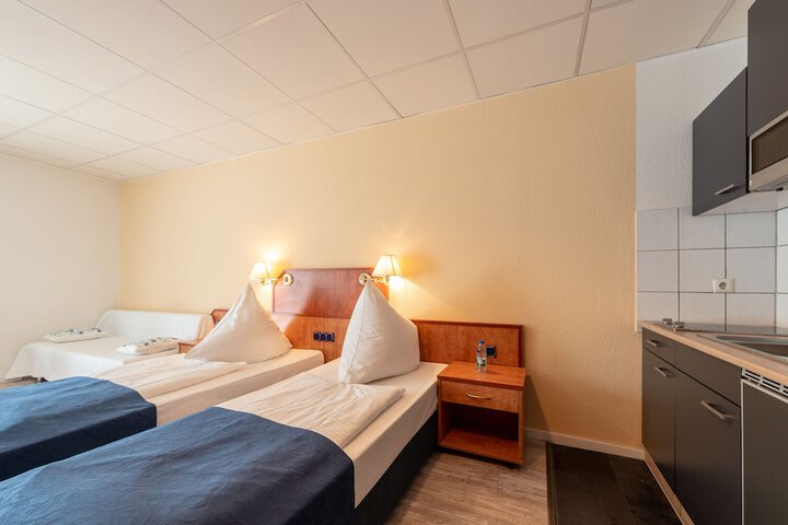 Room 3 of 31