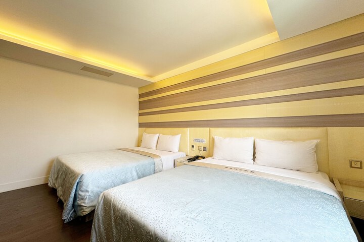Room 20 of 100