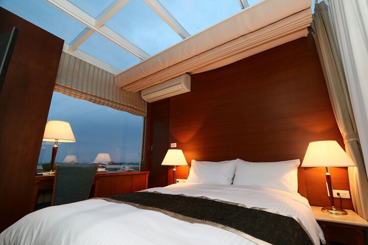 Room 13 of 56
