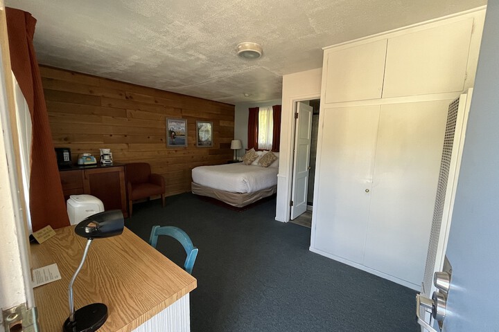 Room 26 of 133