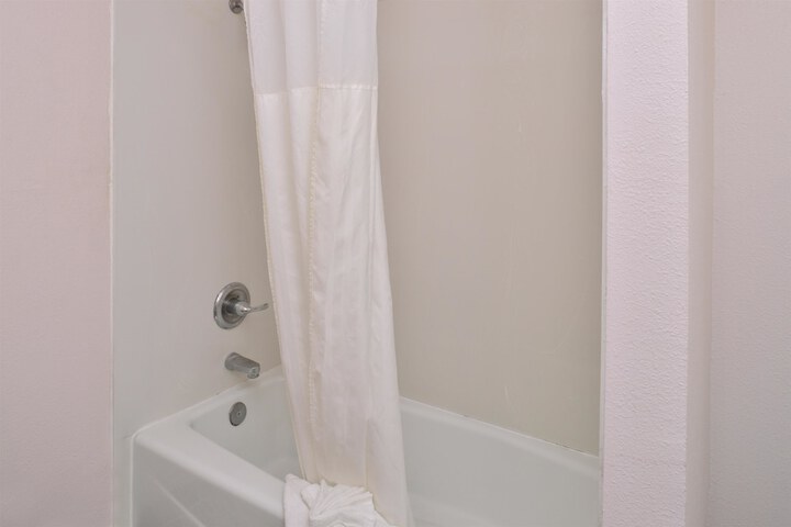 Standard King Bed Accessible (10 of 12)