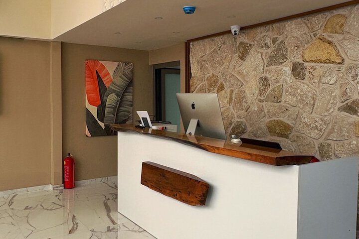 Hotel Interior 6 of 123
