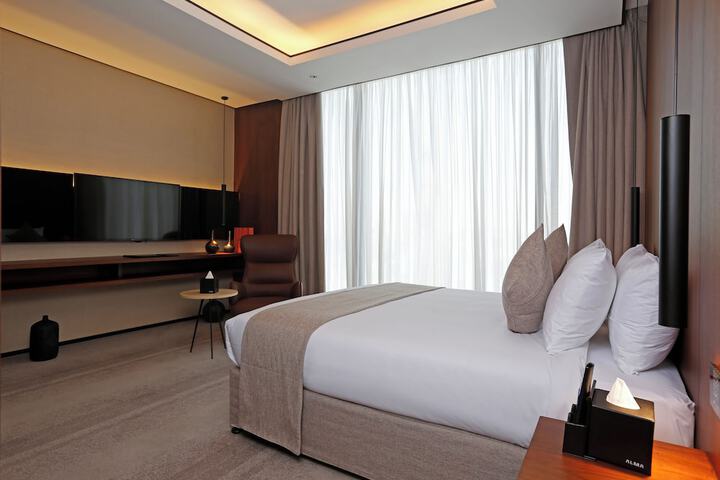 Room 8 of 49