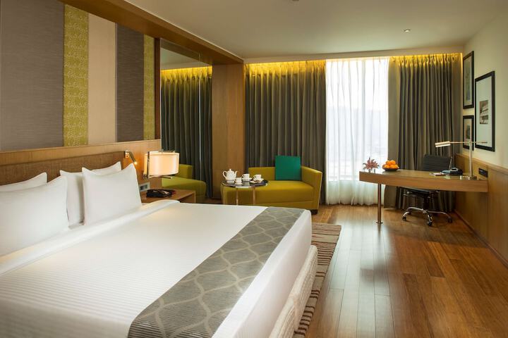 Room 2 of 130