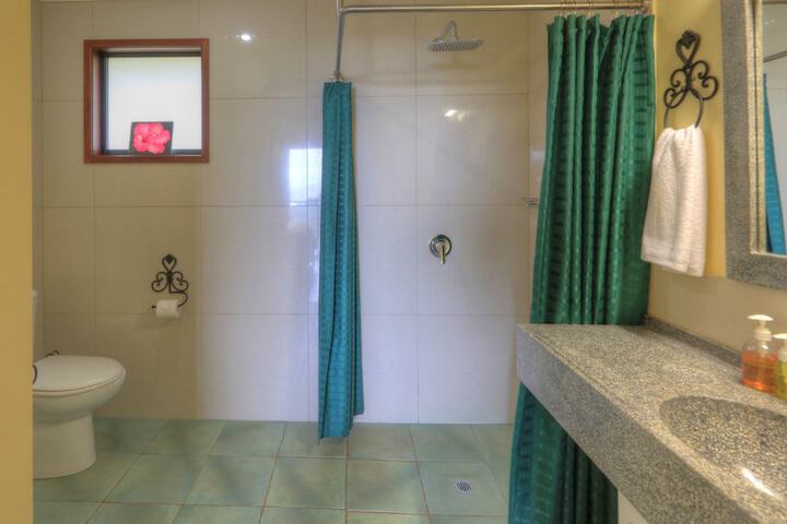 Room 77 of 108