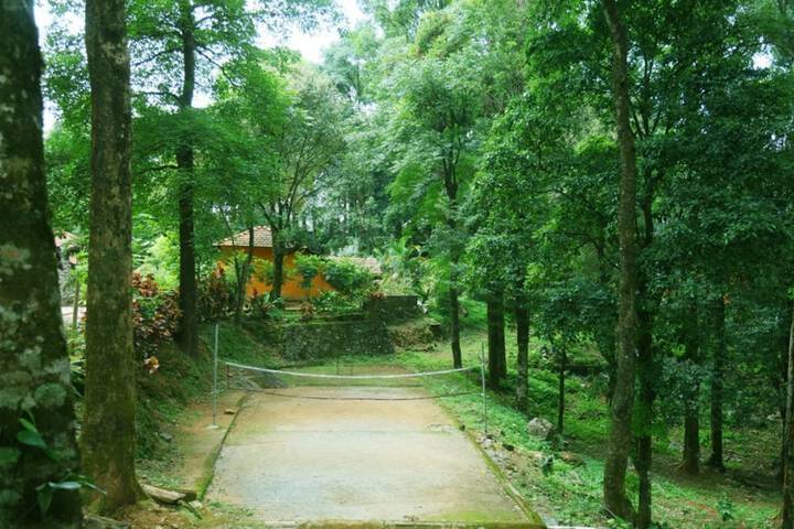 Children's play area - outdoor