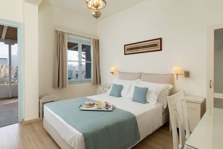 Room 4 of 56