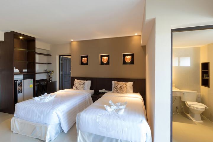 Room 11 of 72