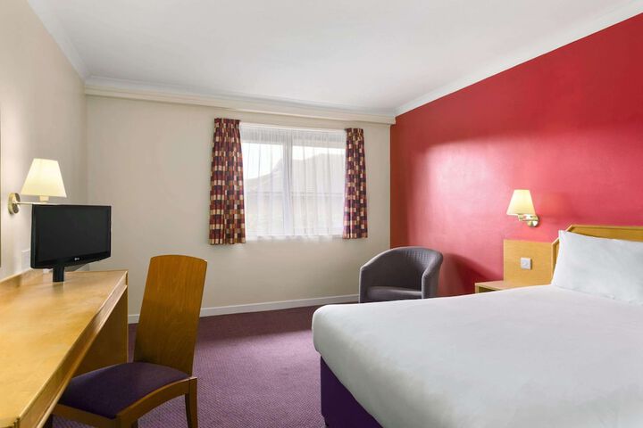 Room 19 of 33