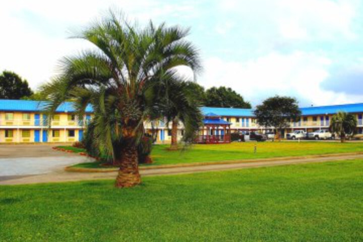 Property Grounds 37 of 58