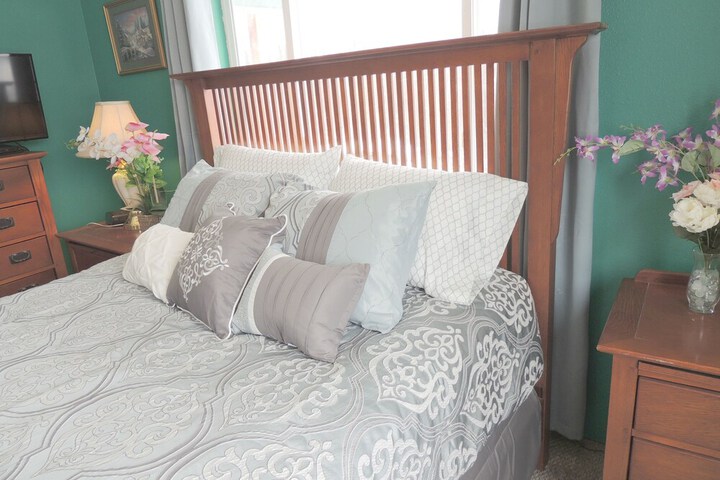 Room 6 of 117