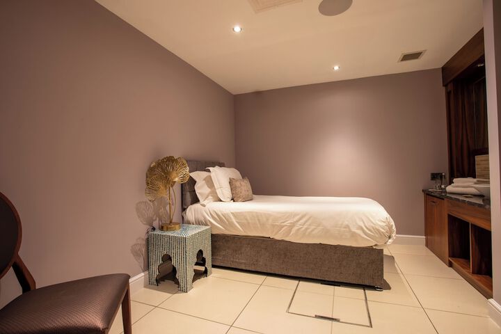 Room 15 of 68