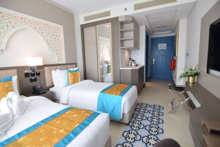 Room 12 of 43