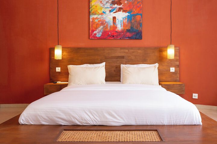 Room 4 of 15