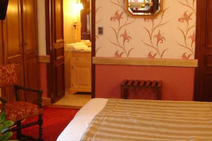 Room 137 of 153