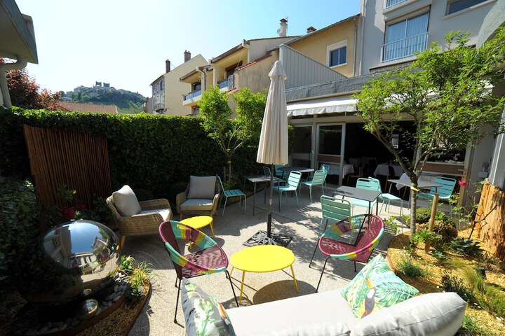 Terrace/Patio 21 of 45