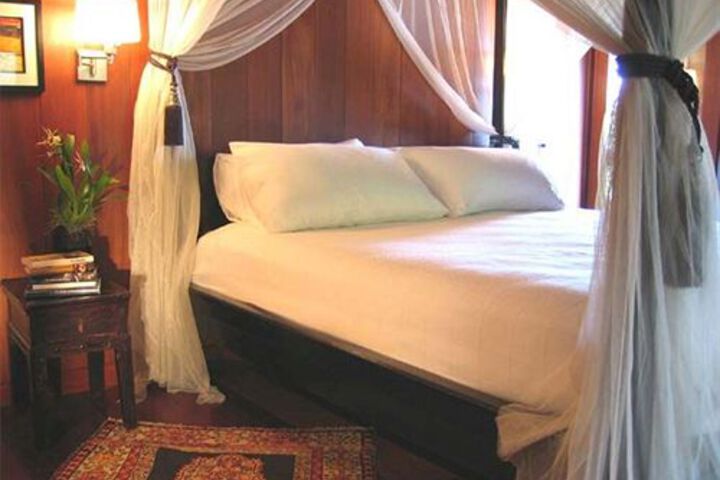 Room 2 of 20
