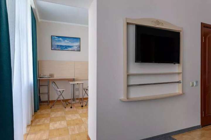 Room 20 of 48