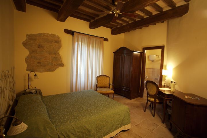 Room 5 of 30