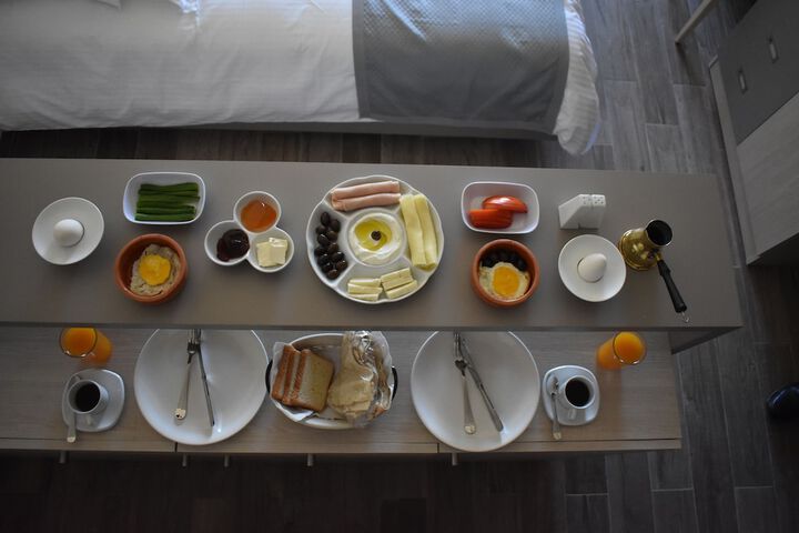 Room 4 of 36
