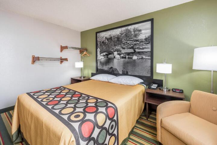 1 Queen Bed Mobility Accessible (9 of 15)