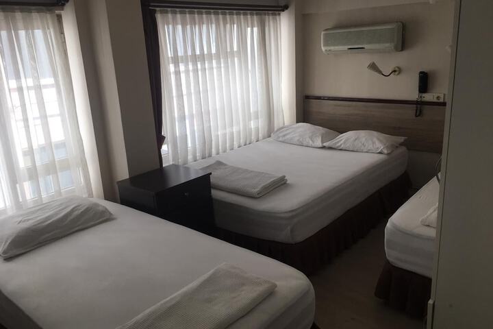 Room 17 of 66