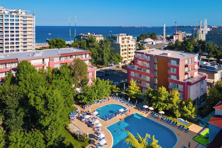 Exterior of Asteria Family Sunny Beach
