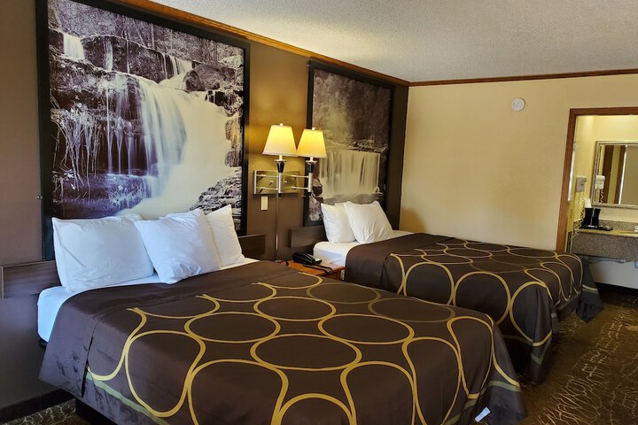 1 King Bed (13 of 21)
