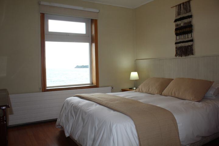 Room 18 of 32