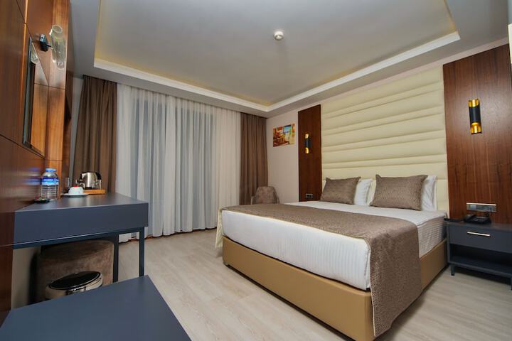 Room 15 of 73