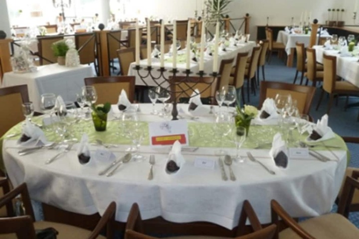 Ballroom/Hall 26 of 33