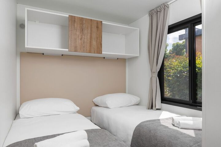 Room 15 of 82