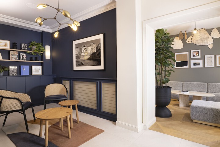 Guest Lobby