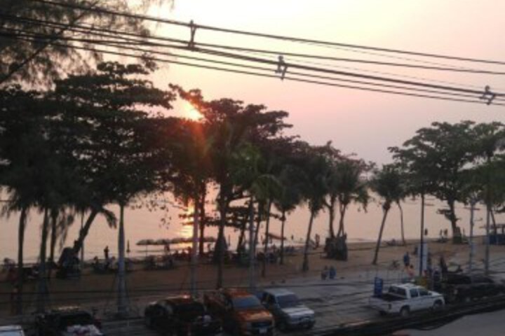 Photo of Hotel Jomtien Boathouse
