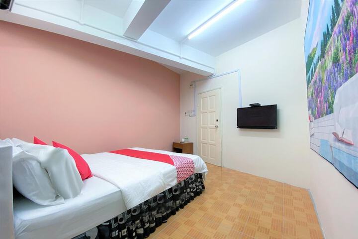 Room 35 of 53