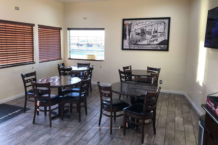 Breakfast area