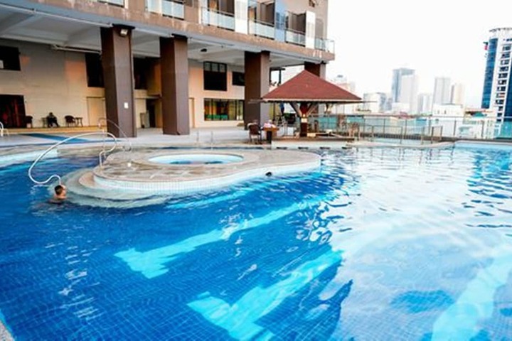 Pool 55 of 77